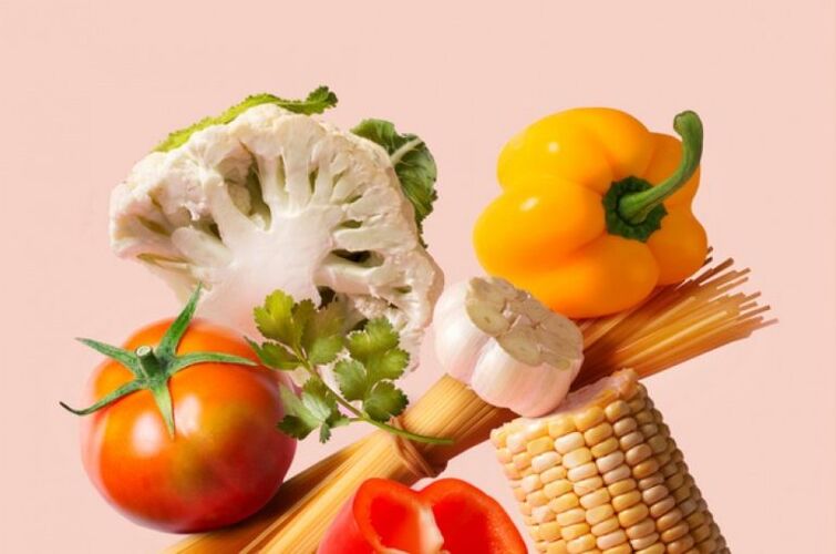 Italian diet with vegetables and fruits to lose weight.